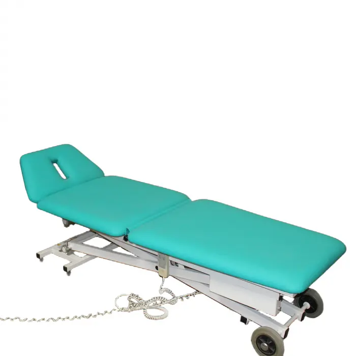 Therapieliege 3-tlg, mit niedrigem Einstieg u. aufstellbaren Fußteil zur Sitzposition