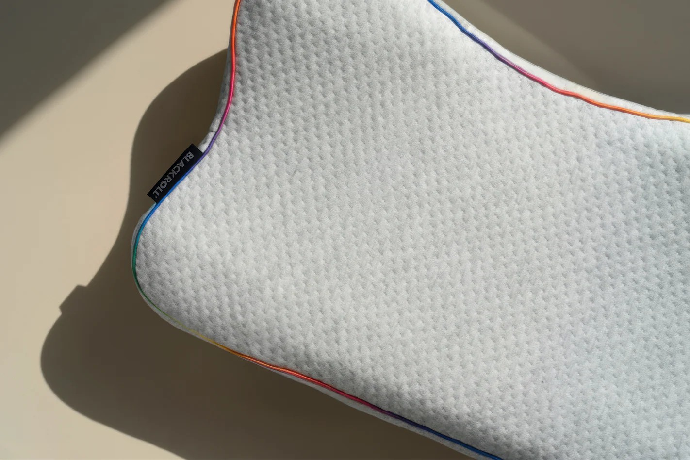 BLACKROLL® RECOVERY PILLOW KIDS, Kopfkissen für junge Schläfer 