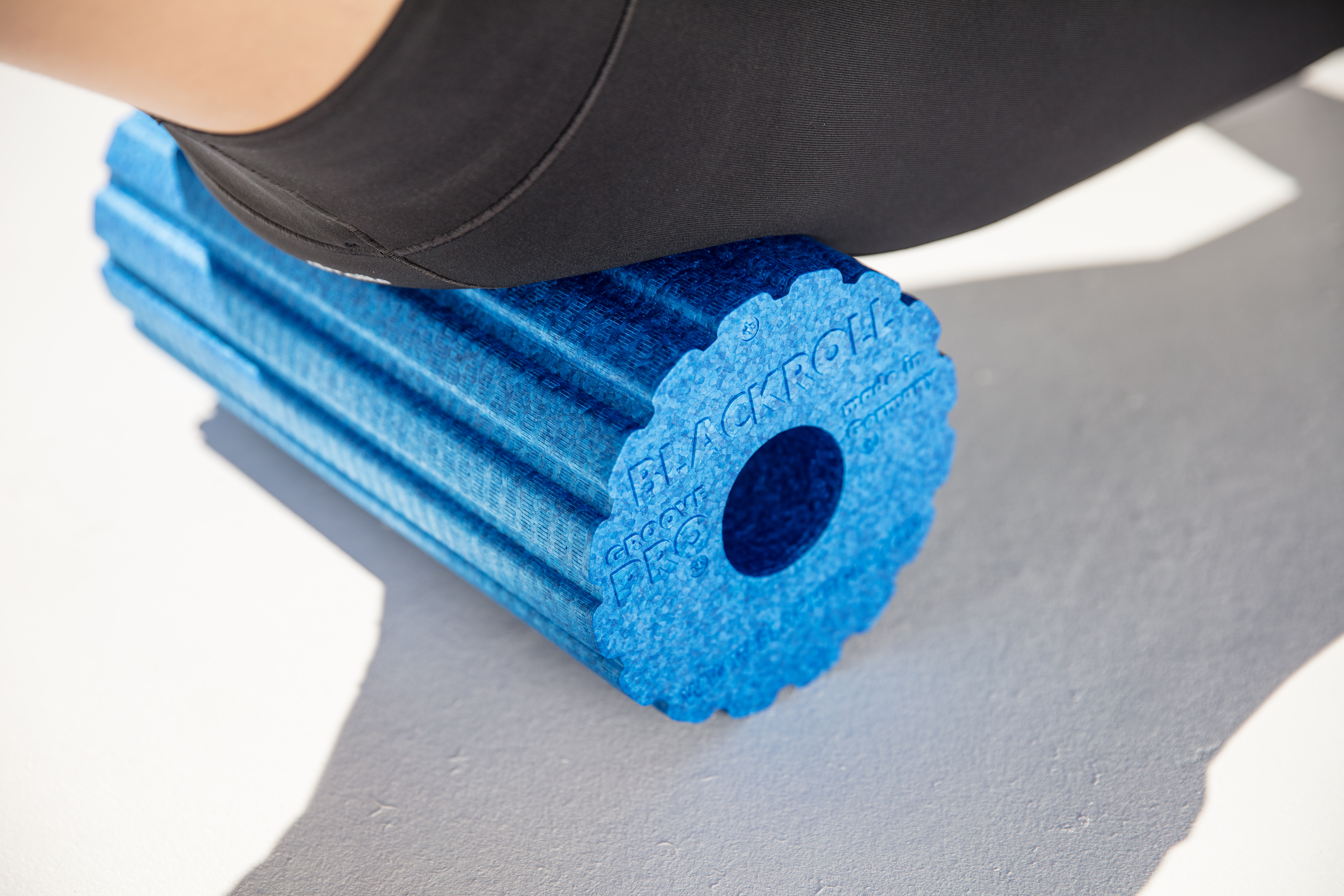 BLACKROLL® GROOVE PRO, ca. 30 x Ø 15 cm azur